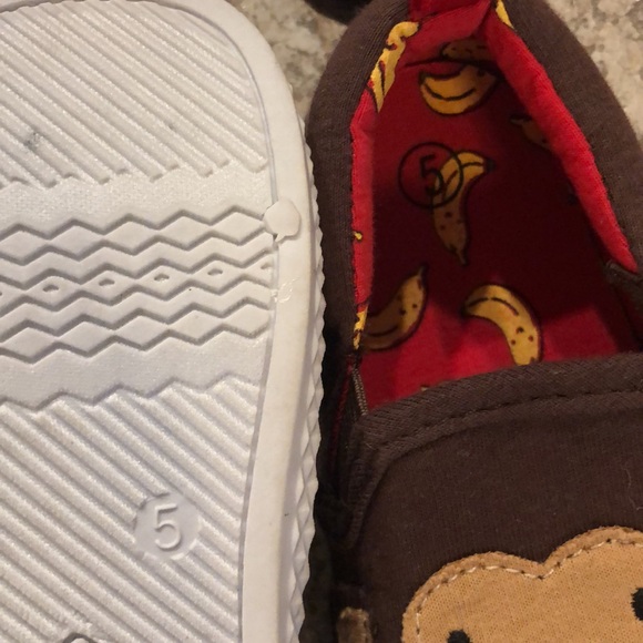 Toddler shoes bundle  EUC Shark size 4 Monkey size 5 sneakers size 4 - Picture 3 of 4
